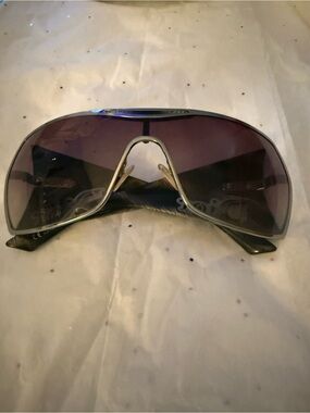 Christian Dior Gaucho 2 Sunglasses comes w/ case, cloth and sleeve color Hjx94